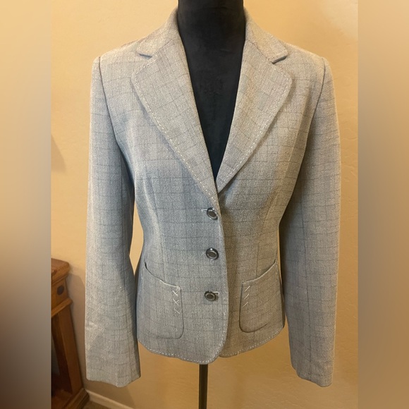 Atelier Sona Jackets & Blazers - Atelier Sona Light Gray Plaid Blazer with Burgundy Lining